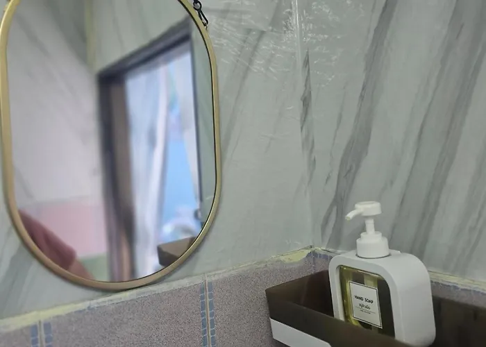 214 Lovely With Fan, Private Bathroom And Wifi * 曼谷