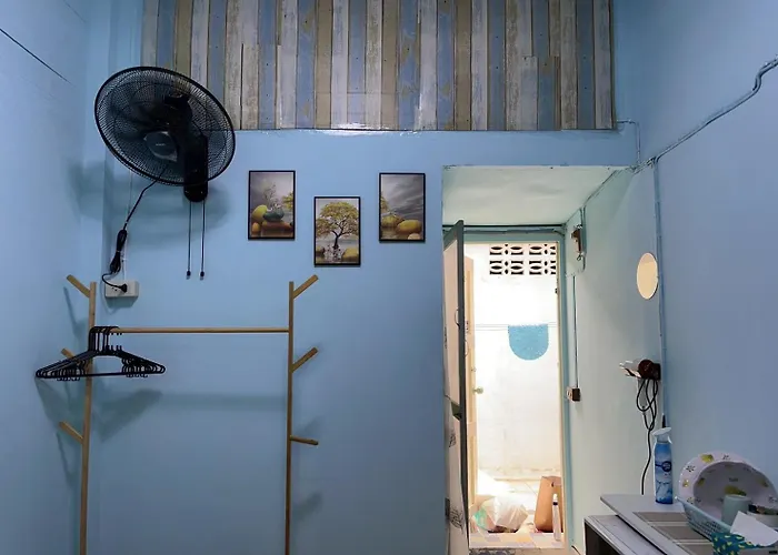 214 Lovely With Fan, Private Bathroom And Wifi * 曼谷