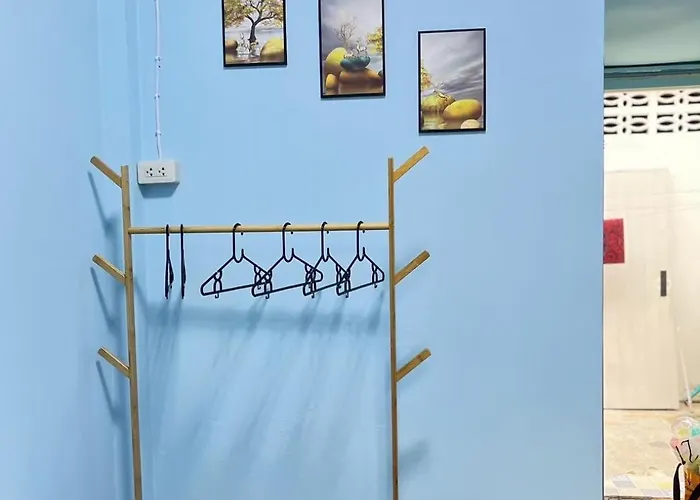 214 Lovely With Fan, Private Bathroom And Wifi 曼谷